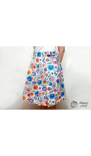 Dámská sukně zavinovací - vzor folklor na bílé