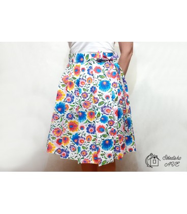 Dámská sukně zavinovací - vzor folklor na bílé