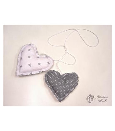 SRDÍČKA - doplněk do postýlky